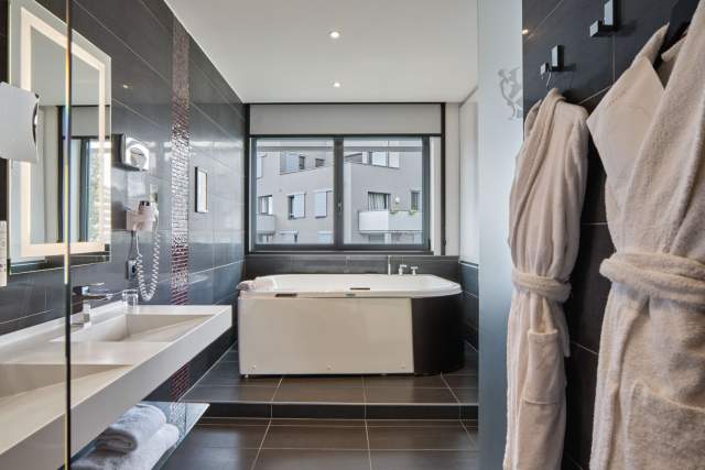 baignoire avec vasque